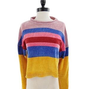 Colorblock cropped velour sweater 